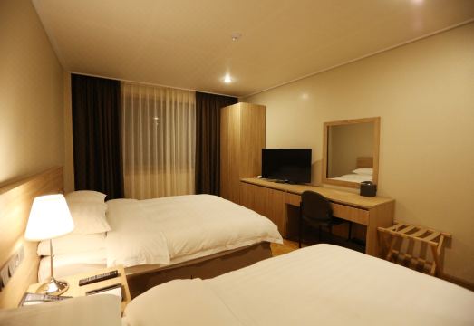 팔공에밀리아 호텔