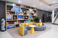 Junyi Collection Hotel (Zhoushan Kaihong Square) - 2 Yıldız