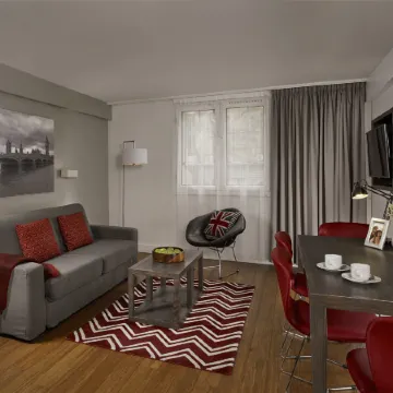 Citadines Trafalgar Square London Отели рядом с достопримечательностью «Железнодорожный вокзал Чаринг-Кросс»