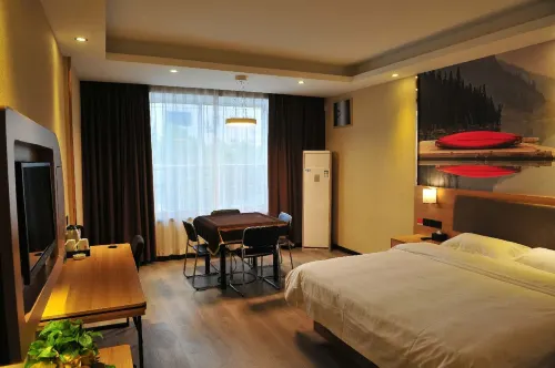 Orange Ke Hotel (Jianli Yusha Avenue)