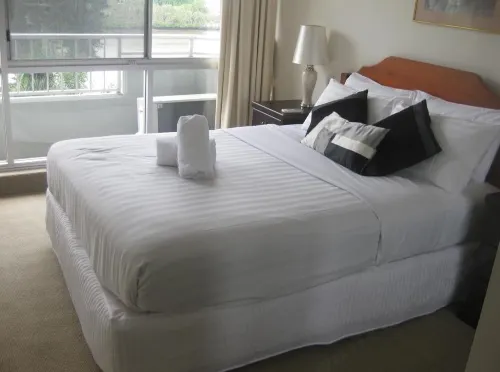 Fairthorpe Apartments Hotels in Taringa