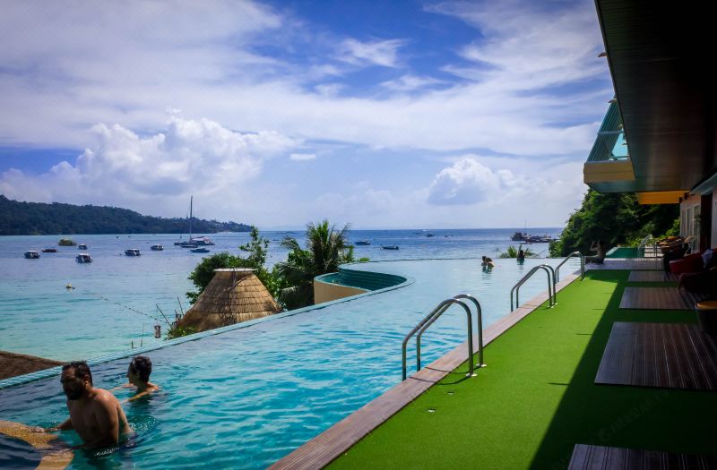 Phi Phi Cliff Beach Resort photo 5