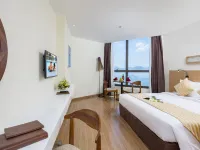 Starcity Bayfront Nha Trang Hotel Hotels near 2/4 Square