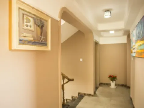 BCDJ The inn