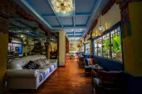 Dear Zhaizhai Hot Spring Hostel Hotel a Daocheng