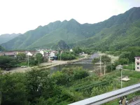 Jingxian Yueliangwan Dongqing Kezhan -  อินน์