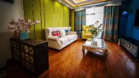 Dear Zhaizhai Hot Spring Hostel Hotels in Daocheng