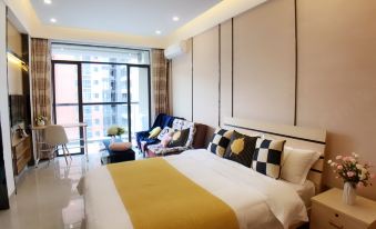 Baisite International Apartment Hotel (Huizhou Dayawan Century Plaza)