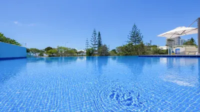 Kirra Surf Apartments