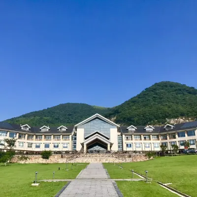 Yixing Lake International Grand Hotel Hotels near Yixing Bamboo Forest