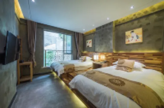 清潭峯6号民宿（黄山景勝地南大門）