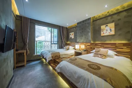 Huangshan Qingtan Peak No. 6 Theme Bed and Breakfast
