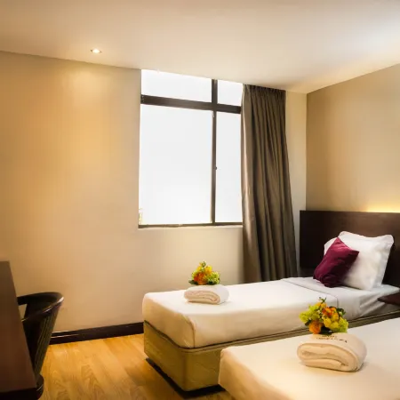 Hotel Langkasuka Langkawi Отели рядом с достопримечательностью «Площадь Орла»