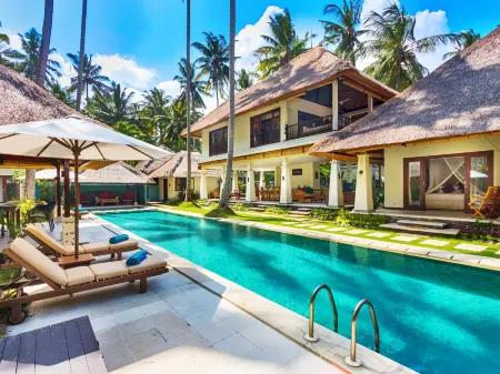 Villa Gils by Villa Finder Отели рядом с достопримечательностью «Candidasa Bali Driver»