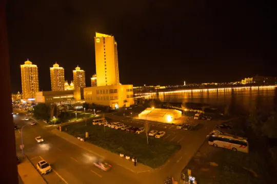 Lakeside Haosheng Hotel