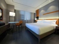 桔子水晶杭州武林广场银泰酒店 - 现代主义高级大床房
