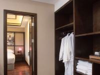 上海瑞丽酒店 - 景观家庭套房