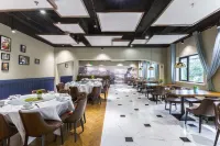 Jinglai Hotel·Selection (Shanghai Xujiahui Jiaotong University)