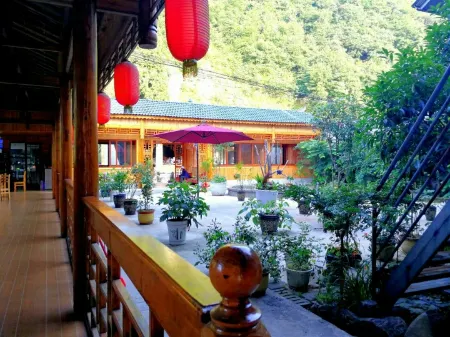 Fumanlou Hotel Отели рядом с достопримечательностью «Huangshui National Forest Park»