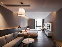 Swisstouches Residences Guangzhou Hotels near Gaozeng