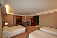 Huatian Chinagora Hotel