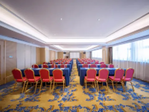 Vienna International Hotel (Zhongxiang Zhongbai Square) Hotels in Zhongxiang