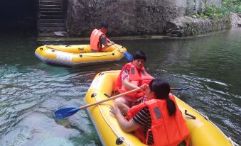 Jing County Xianrenju Hotel