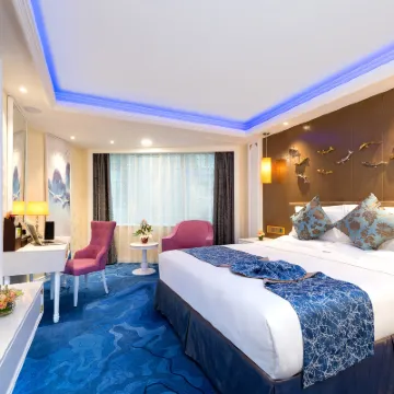 Emperor Hotel Hotels near Jaeger-LeCoultre (Wynn Macau)