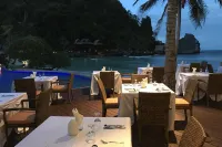 Cauayan Boutique Private Island - breakfast