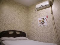 青岛义和诚宾馆 - 标准大床房(无窗)
