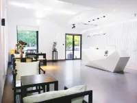Original Dim Sum Villa Hotel (Guilin Liangjiang Sihu Elephant Trunk Hill)