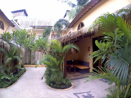 Laguna Gili Отели рядом с достопримечательностью «Водопады Сенданг-Гил и Тиу-Келеп»