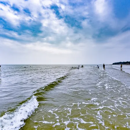 Dongxing Shuyue Seaview Business Hotel (Wanwei Jintan Branch)