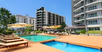 The Leisure Hotel - Rooftop Pools
