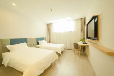 Homeinn Ripple Yun Hotel (Zhalantun Railway Station) Hotel dekat Zalantunshi Committee Party School