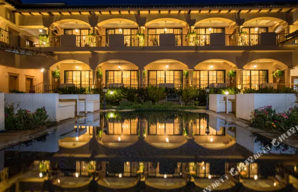 瀘沽湖兮玥濕地景觀民宿