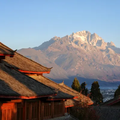 Ananas Valas Mulanjing • Garden Lishe Space Rizhao Jinshan Homestay (Lijiang Ancient City Branch) Các khách sạn gần Vạn Cổ Lâu