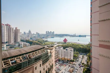 Qingdao Little Times Youth Hostel May4th Square Store