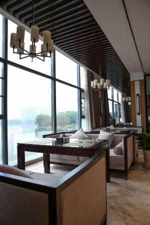 New Beacon Wushe Hotel Отели рядом с достопримечательностью «Huanggang Science & Technology Institute»