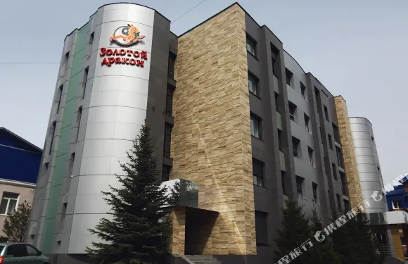 佐洛託伊德拉肯酒店