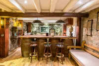 Feel Water and Cloud Yuan Hostel Hotels in Wencheng