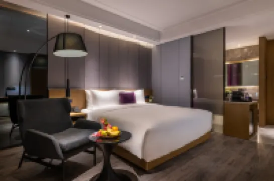 โรงแรม Mercure High-tech Vientiane Hui คุนซาน