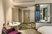 โรงแรมกู่ลู่ จางเจียกัง (สาขา ถนนคนเดินซาโจว) โรงแรมใกล้สระว่ายน้ําในเมืองจางเจียกัง