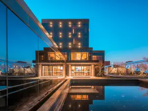Jingli Hotel (Beijing Heshenghui Dajiaoting Subway Station Branch)