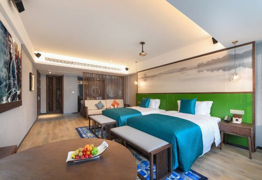 메후드 레스티 호텔의 감성적인 인테리어