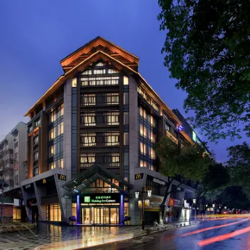 Holiday Inn Express GUILIN CITY CENTER by IHG Hotel berhampiran Liu Sanjie Grand View Garden