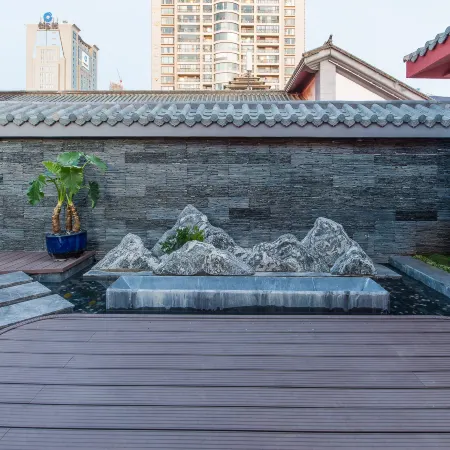 Mengjing ·Xiyue Hotel (Nanping Pedestrian Street, Kunming Old Town) Отели в г. Куньмин