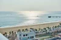 Brown Dot Hotel  songjeong - vue mer