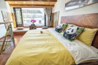 Tongli Qingyuan River View Holiday Inn