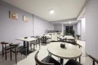 Pinjia Business Hotel Hotels in Tonggu